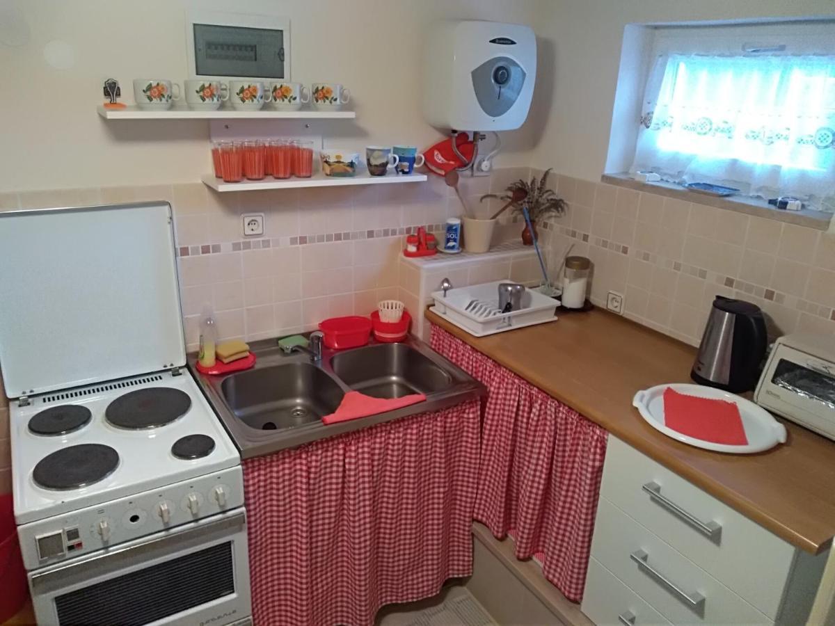 Apartman Tri Palme Gabonjin 部屋 写真
